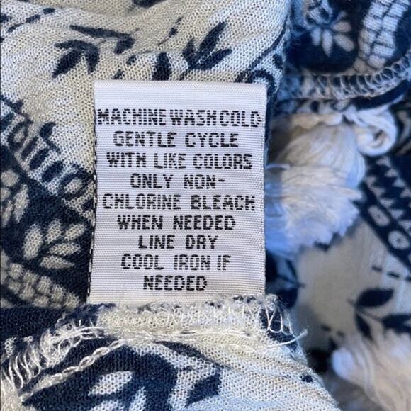 Vanilla Star blue and white paisley handkerchief print tank top | Sz S - Picture 7 of 7